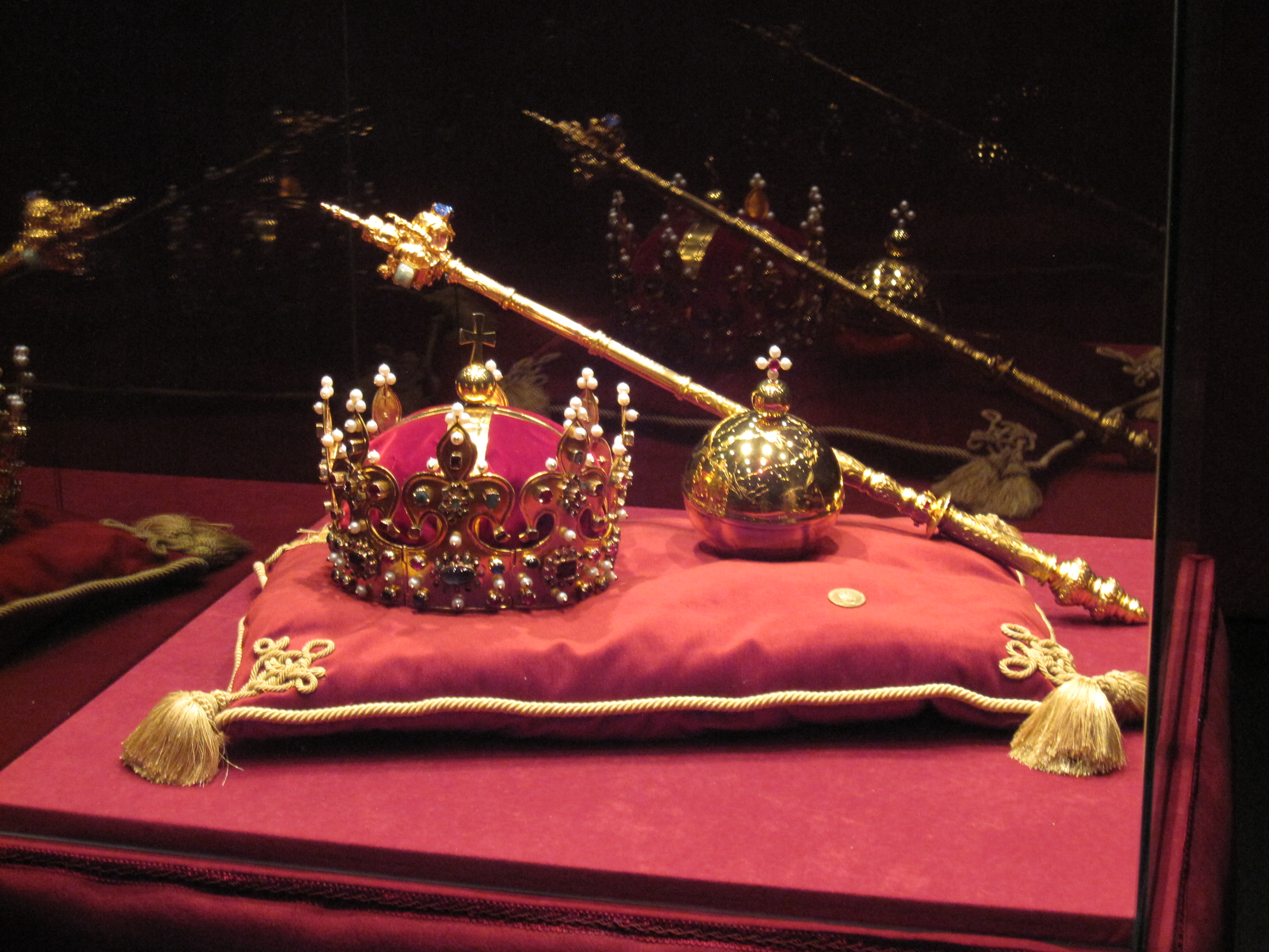 Crown_jewels_Poland_1.JPG