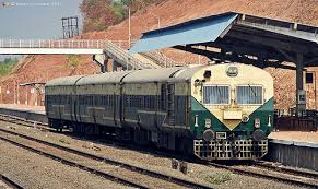 Indian Railways class Diesel Multiple Unit (DMU) Dhmu.jpg