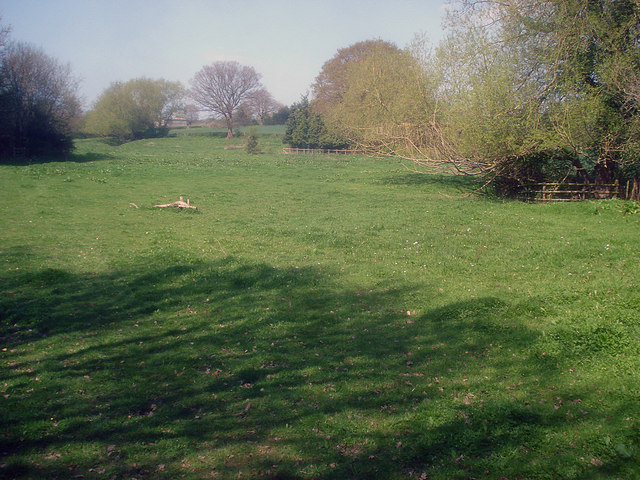 File:Farmland near The Riddle - geograph.org.uk - 1287444.jpg