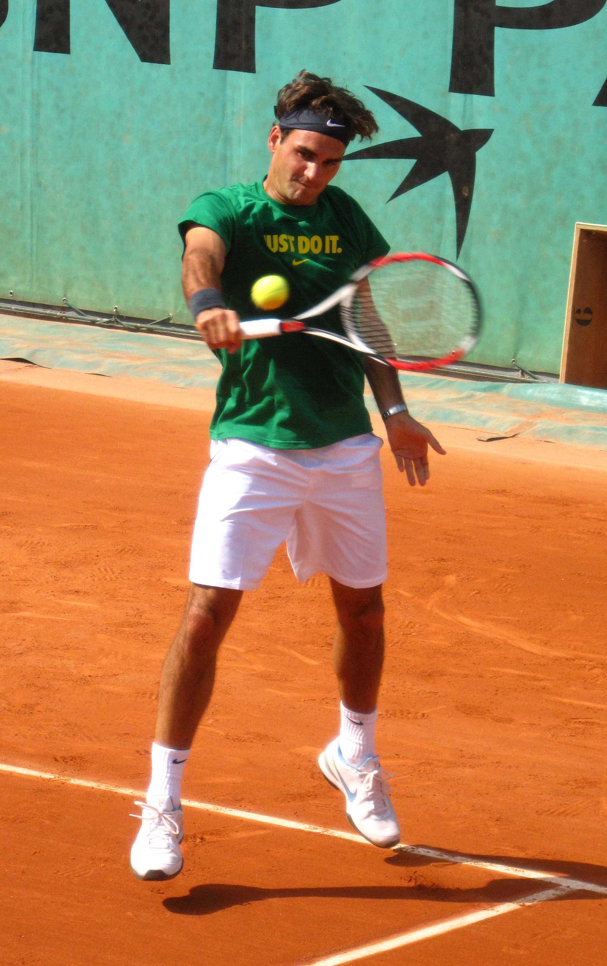 File:Federer Roland Garros 2009 1.jpg - Wikimedia Commons1951 x 3107