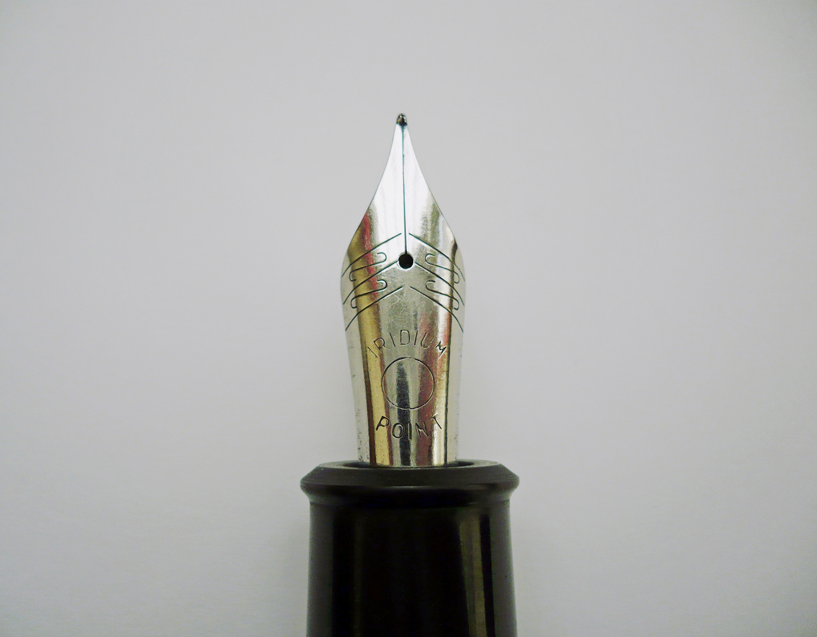 File:Noodler's Black fountain pen ink writing samples.jpg - Wikipedia