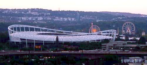 File:Gottlieb-daimler-stadion.jpg