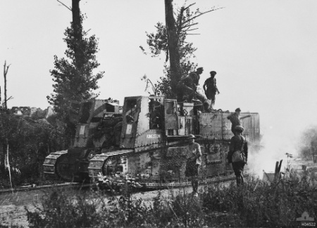 File:Gun Carrier Miraumont August 1918 AWM H04522.jpeg