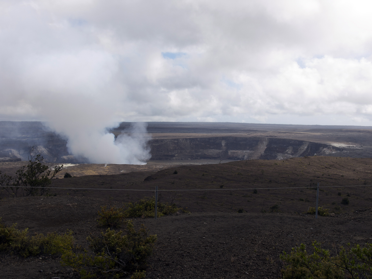 Kilauea Crater 078.jpg