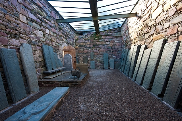 File:Kilmory Knap Chapel - geograph.org.uk - 1541926.jpg