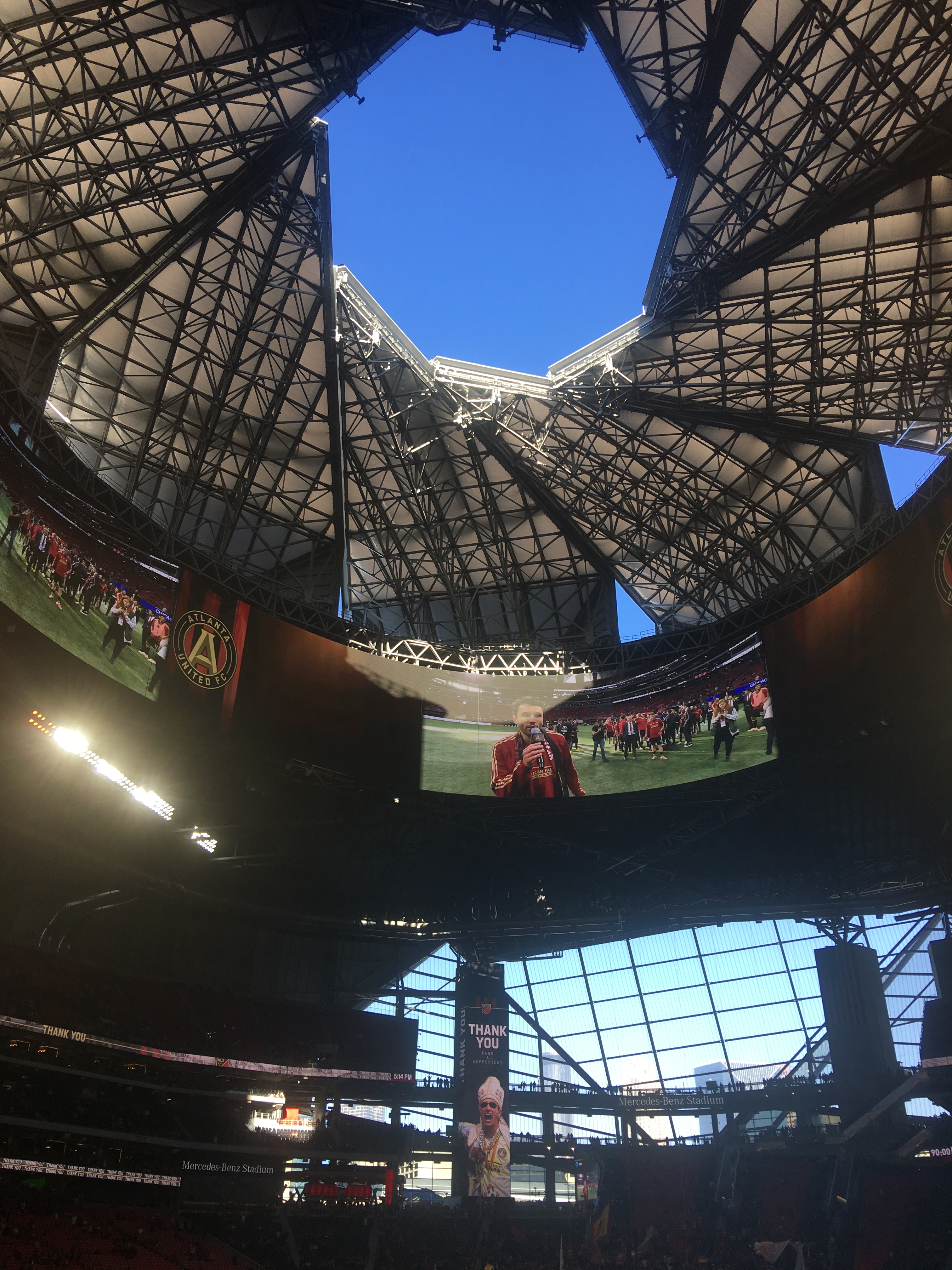 Roof at Mercedes-Benz Stadium in Atlanta finally open for business