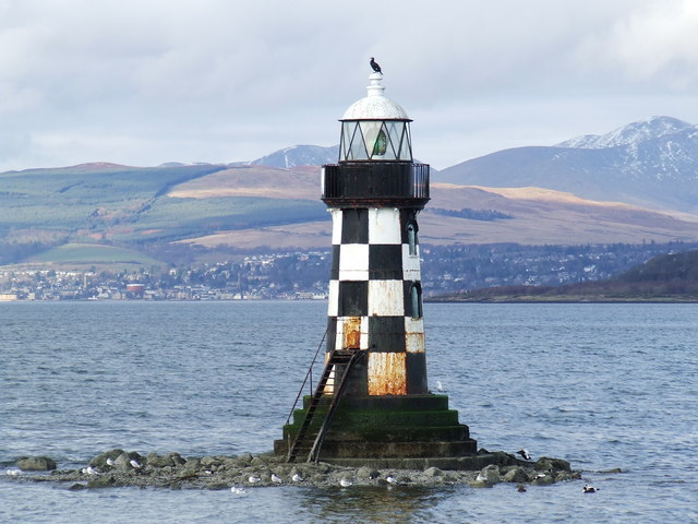 File:Perch lighthouse - geograph.org.uk - 337674.jpg