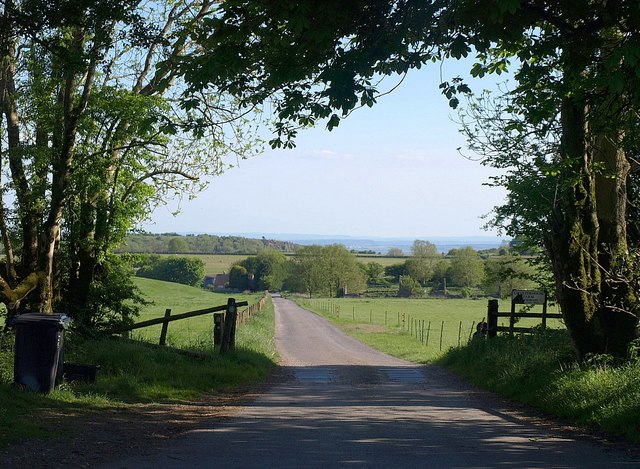 File:Road to Charterhouse Farm - geograph.org.uk - 1886739.jpg