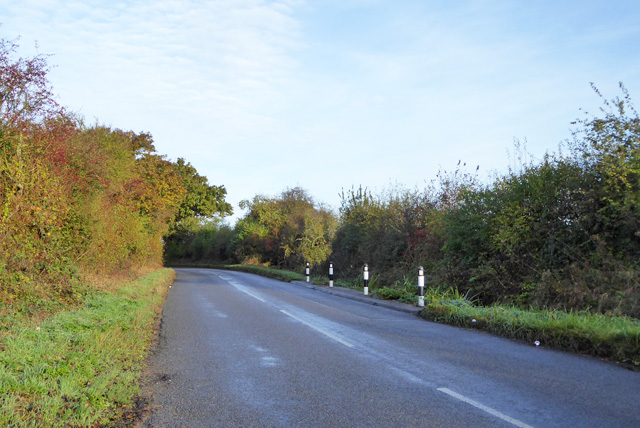 File:Road to Woodeaton - geograph.org.uk - 5192215.jpg