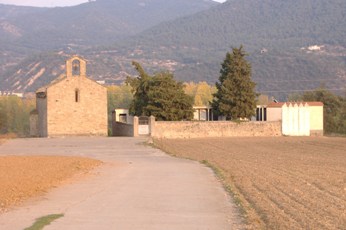 File:Santa Llúcia, l'església de Tragóreduit.JPG