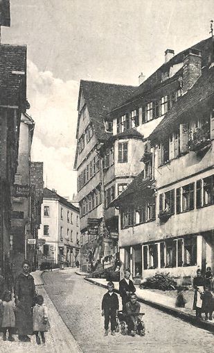 Tübingen. Partie aus der Altstadt, Haaggasse (AK 54288 H Sting).jpg