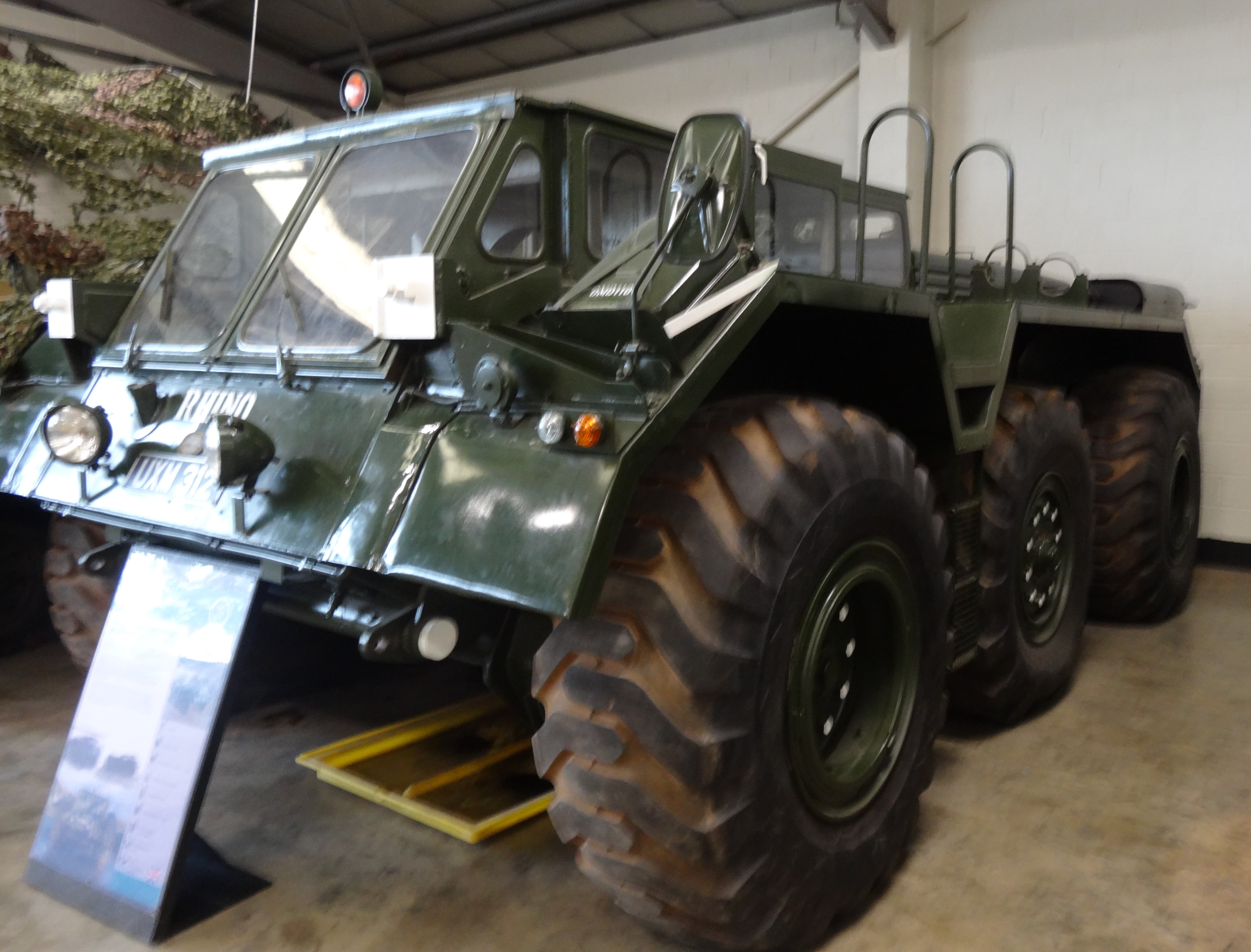 File:TV1000 Rhino at Bovington (front).jpg - Wikimedia Commons