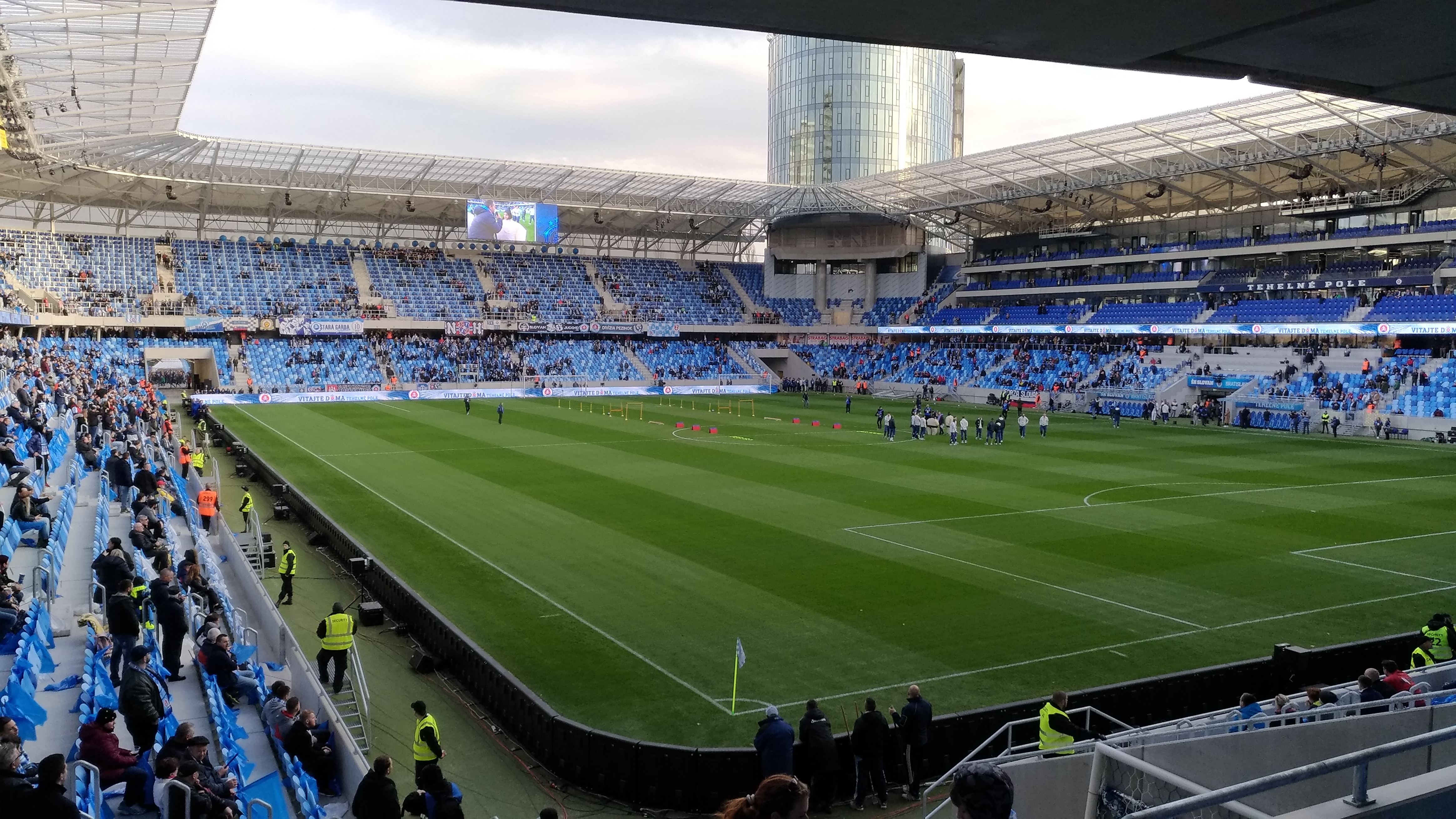 Futbalový štadión tehelné pole viktora tegelhoffa 4 bratislava sk