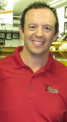 File:Terry Yake August 2011 (cropped).jpg