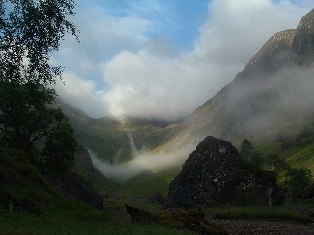 File:The Lost Valley - geograph.org.uk - 27305.jpg