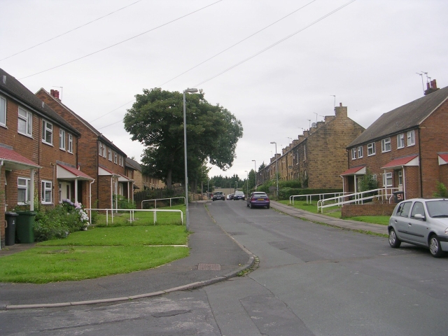 File:Victoria Road - viewed from Douglas Street - geograph.org.uk - 1430094.jpg