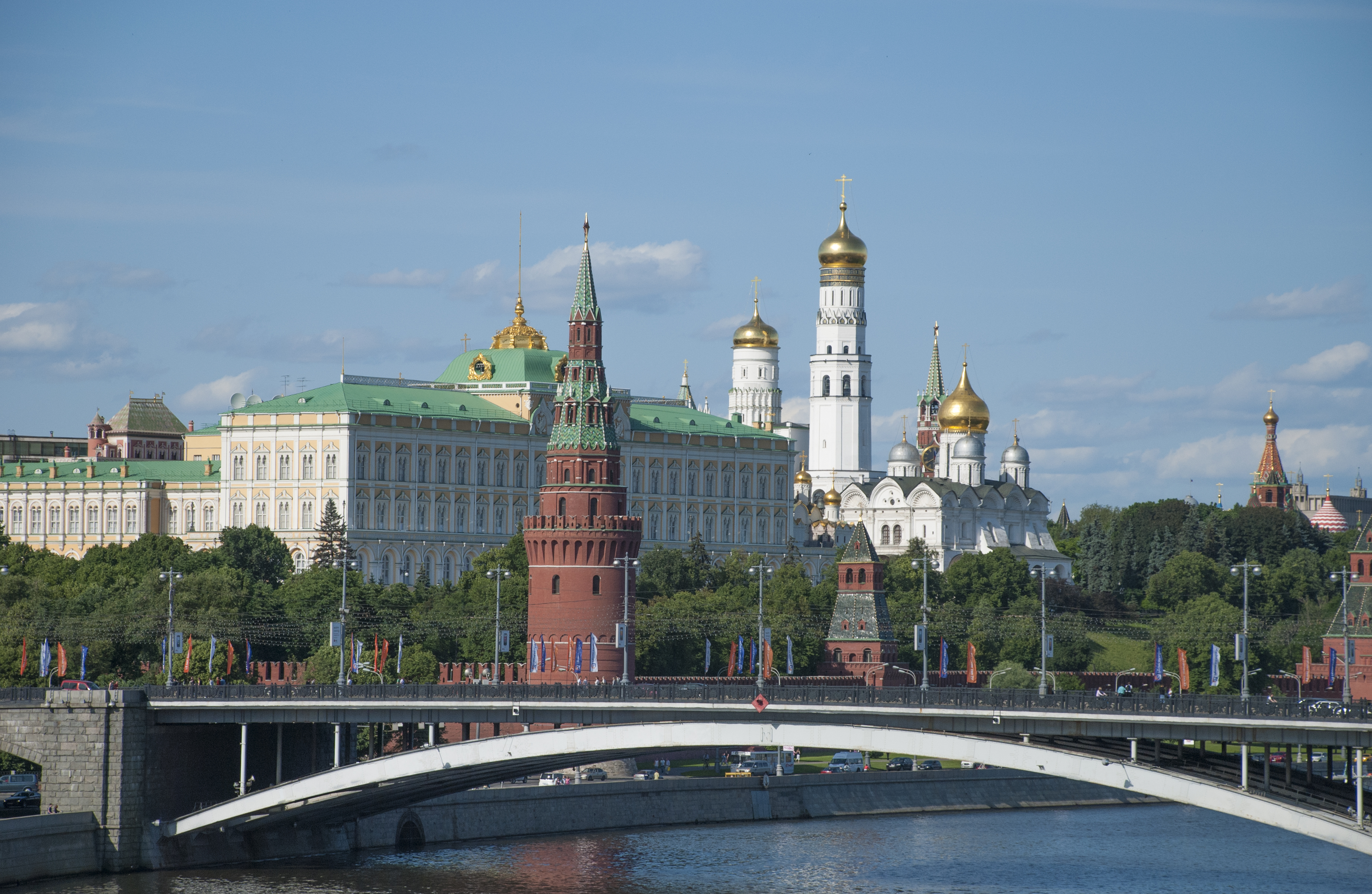 Страна перенесла столицу. Московский Кремль. Москва Кремль 1. Кремль сообщил. Россия Вики.