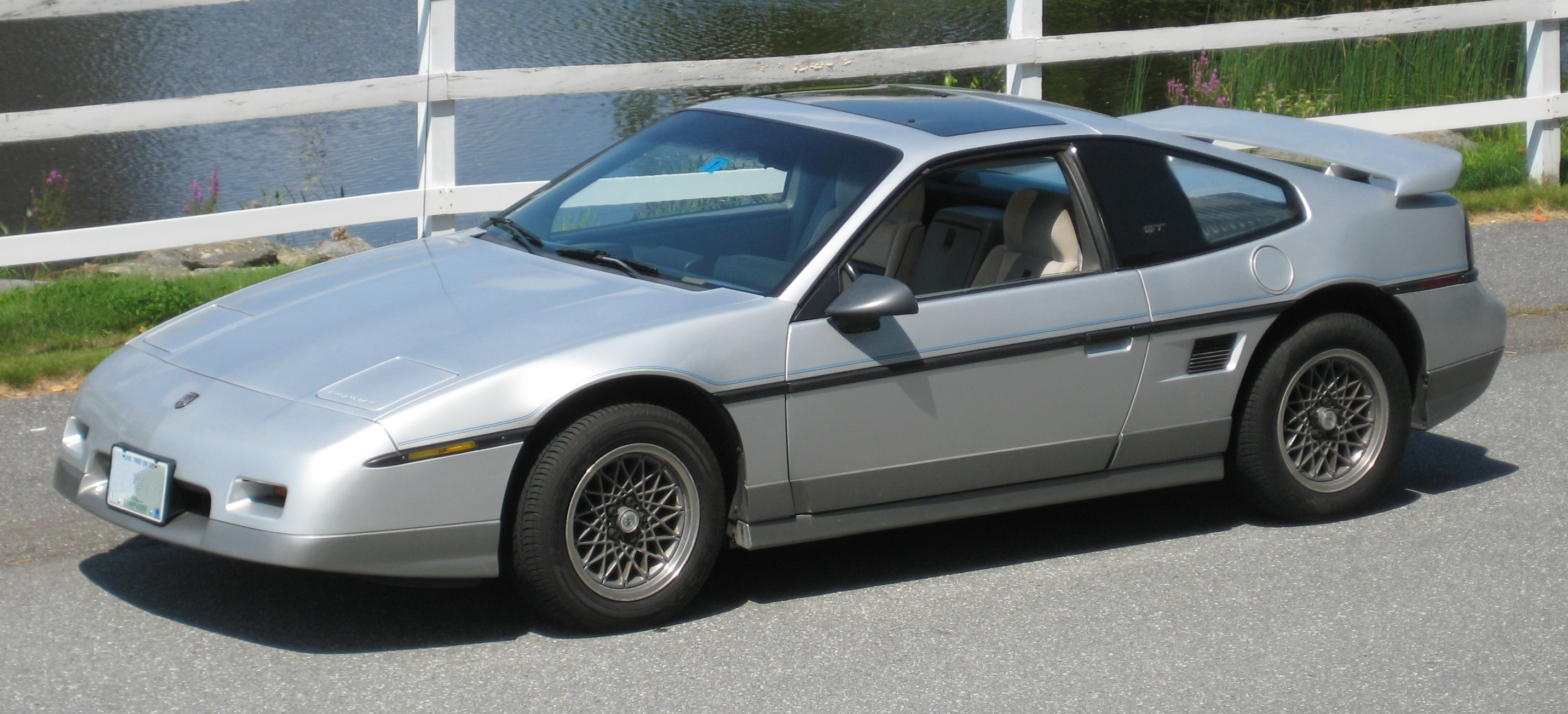 Pre-Owned 1987 Pontiac Fiero 2D Coupe in Pocatello #HP228720