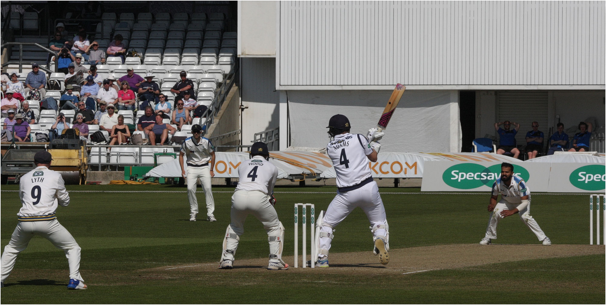 How many players on a cricket team