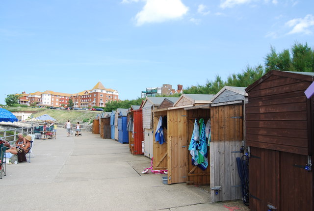 File:Beach huts, Westgate Bay - geograph.org.uk - 1472028.jpg