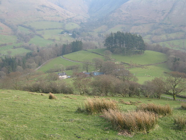 File:Brynuchaf farm - geograph.org.uk - 1418696.jpg