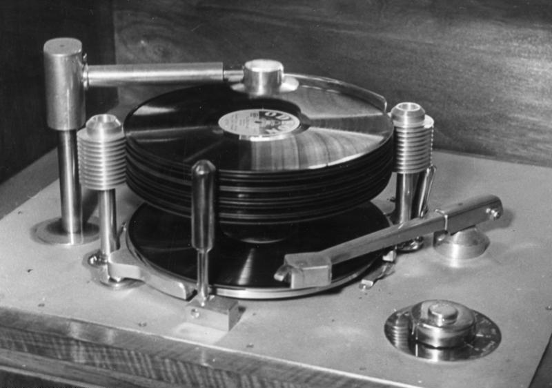 Tocadiscos - CD - Jukebox Equipo con estilo vintage de Auna