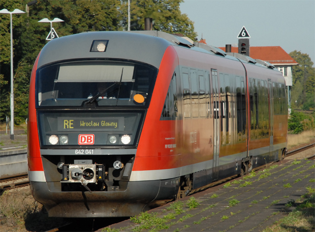 File:DB Regio (DB) trein 642 041.jpg