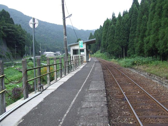 Echizen-Yakushi Station