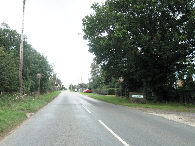 File:Entrance to Finningley - geograph.org.uk - 4138641.jpg