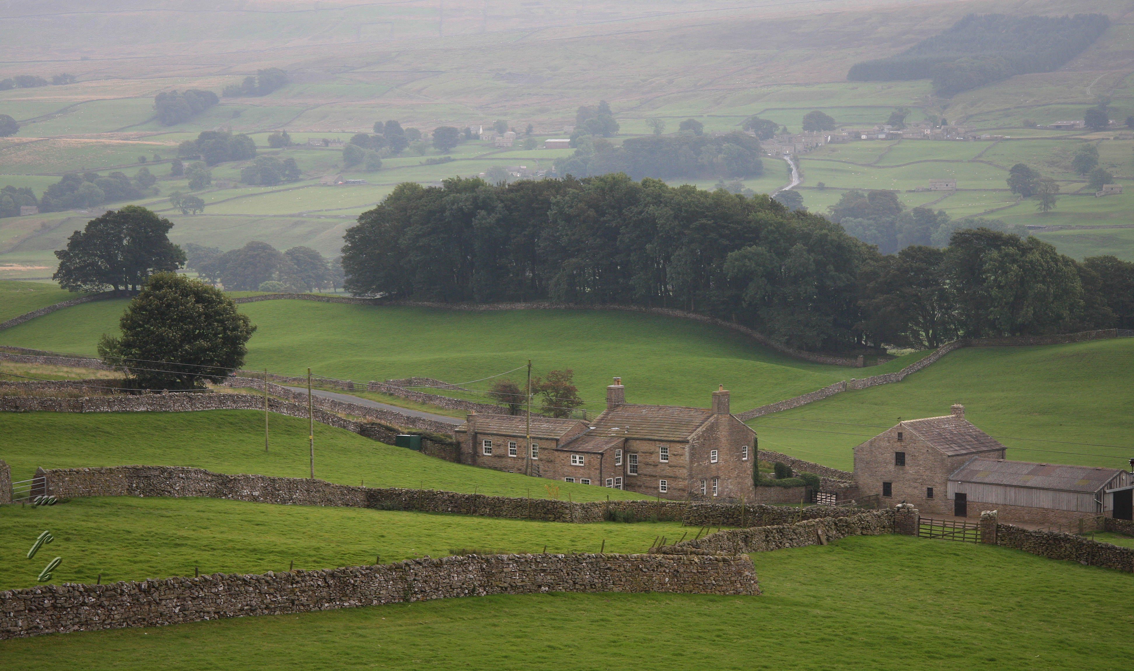 Farms in england. Йоркшир графство Англии поля. Северный Йоркшир Великобритания. Графство Сомерсет Англия. Дарроуби Йоркшир Англия.