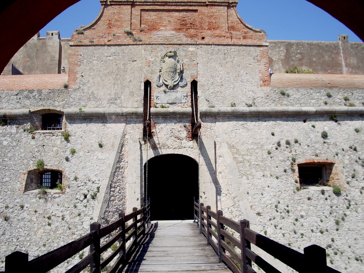 Forte Filippo Porto Ercole, ingresso