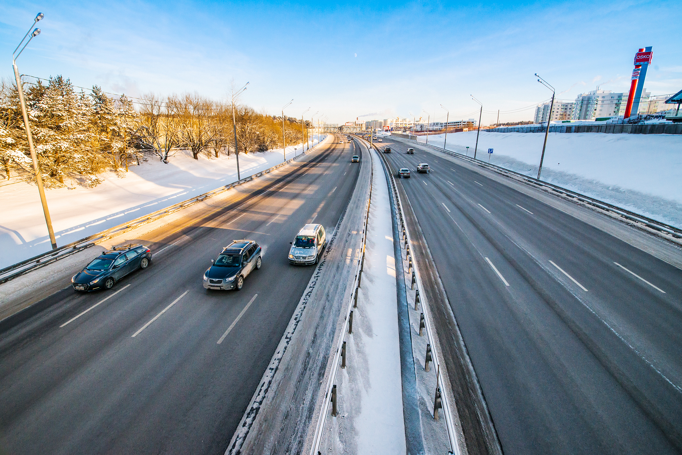 Автомобильные дороги города. Автомагистраль м20. Трасса м9. Автомагистраль зимой. Зимняя автомобильная дорога.