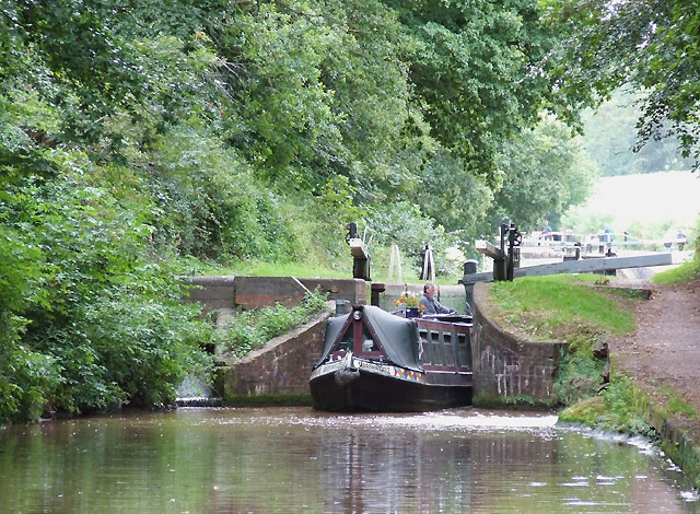 File:Narrow-boat leaving Tyrley Lock 4, Shropshire Union Canal, Staffordshire - geograph.org.uk - 547763.jpg