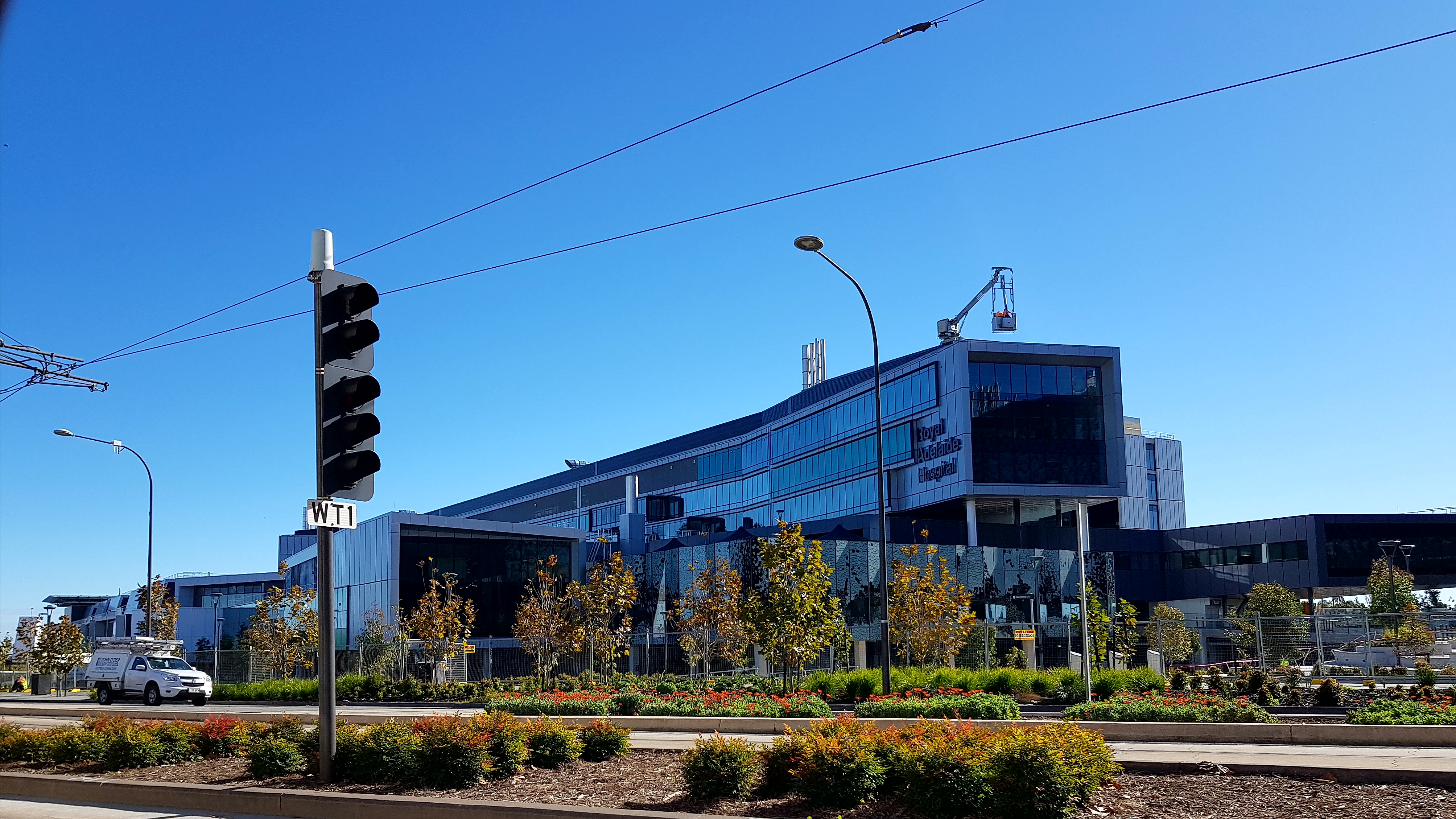 File:New Royal Adelaide Hospital 15-7-17.jpg - Wikimedia ...