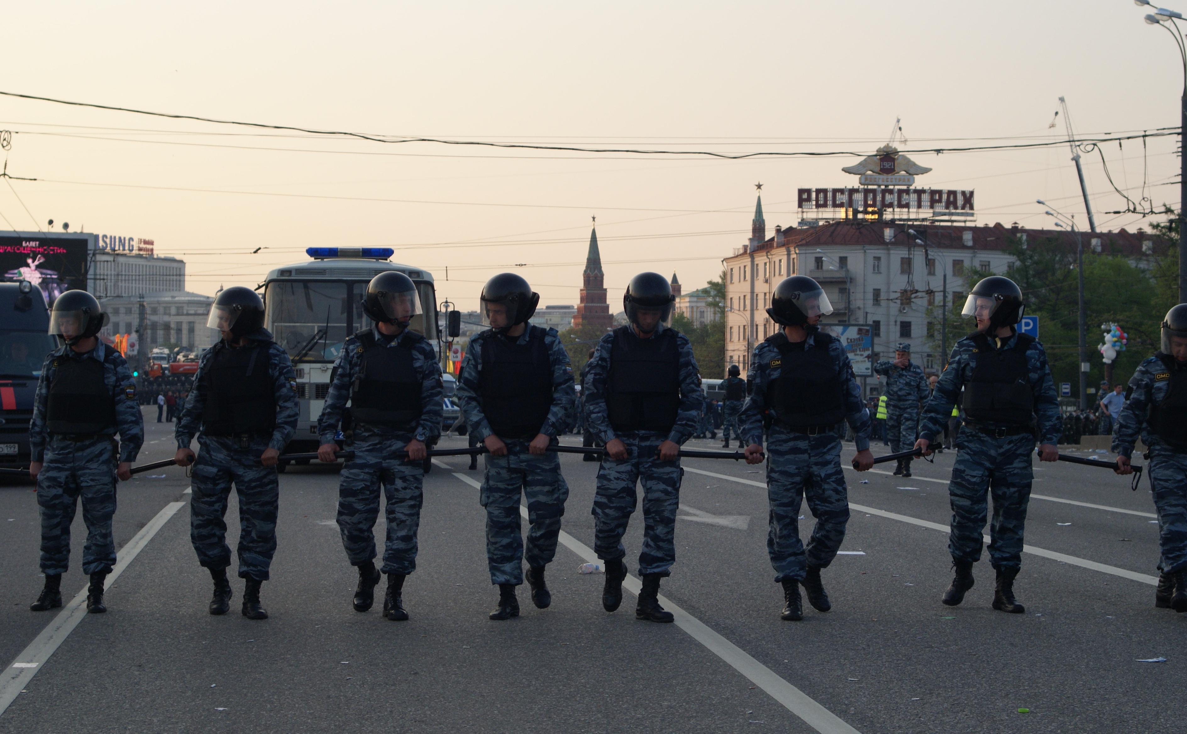 картинки с днем московского омона 23 октября