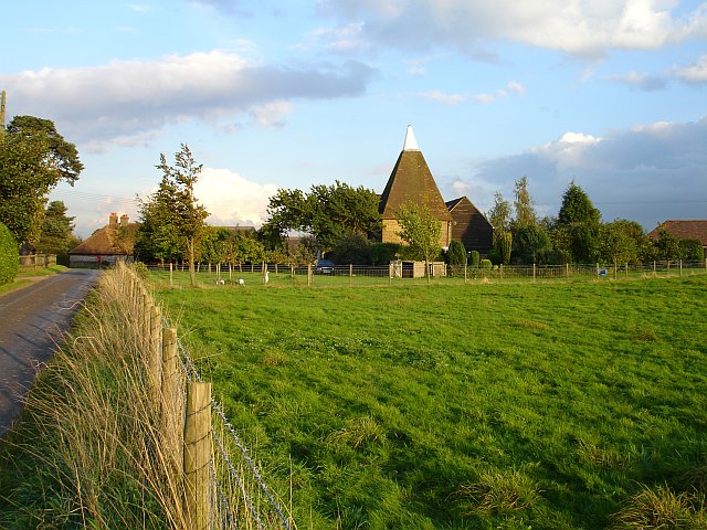 File:Scott's Farm - geograph.org.uk - 249881.jpg