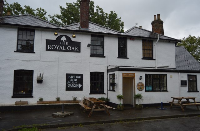 The Royal Oak - geograph.org.uk - 5226634