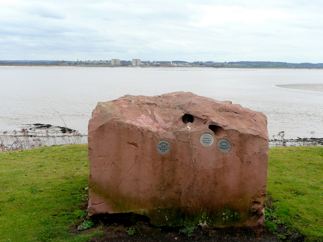 File:Viewing rock at Lydney Harbour - geograph.org.uk - 1206930.jpg