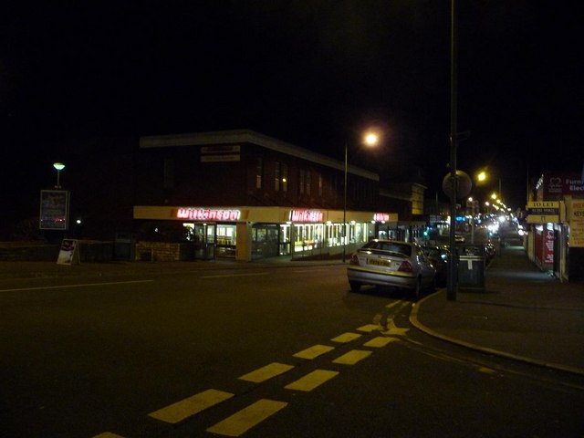 File:Winton, Peter's Hill by night - geograph.org.uk - 1142973.jpg