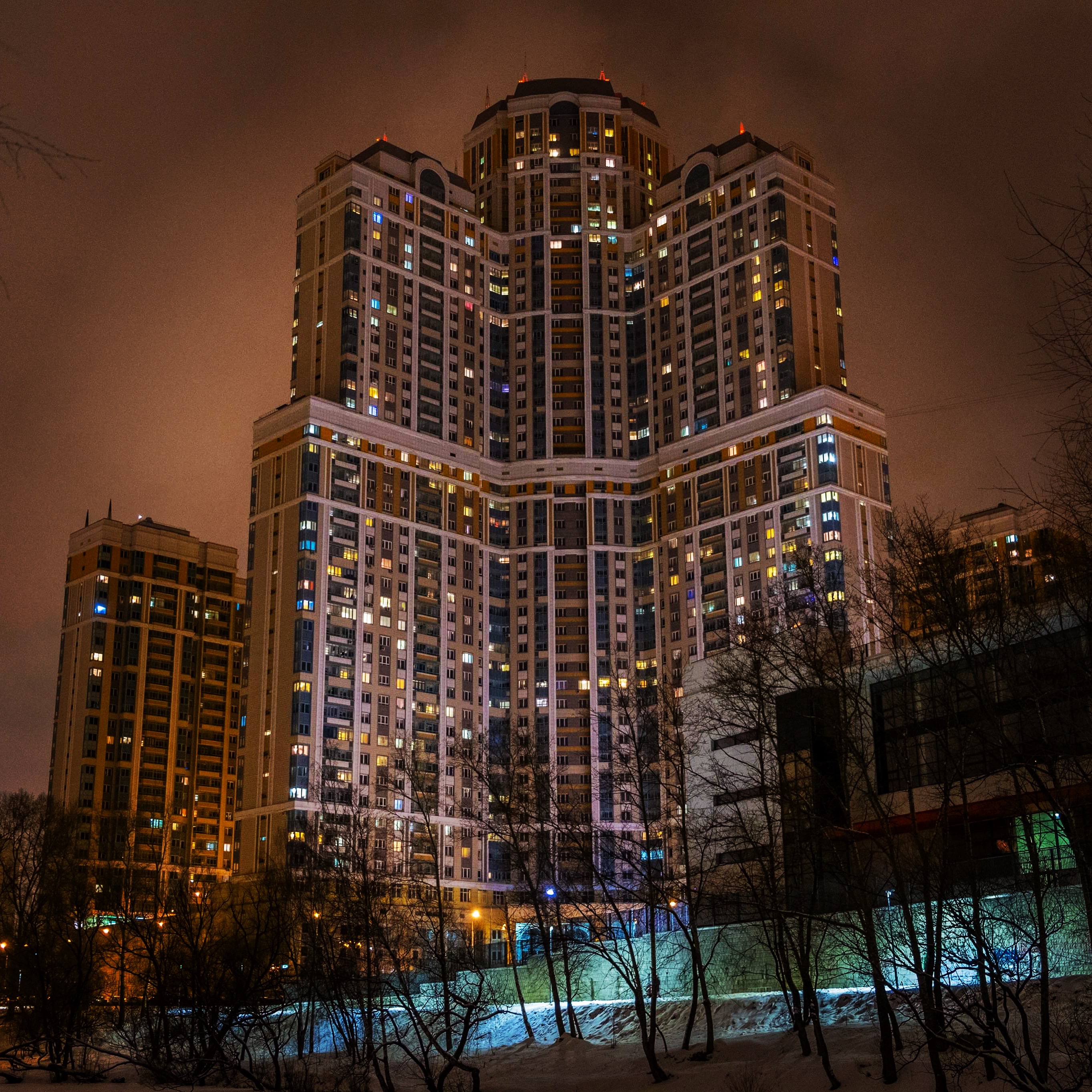 Высокие жилые дома в москве
