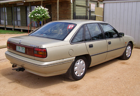 File:1992 Holden Commodore (VP) Executive (2007-02-24) 02.jpg