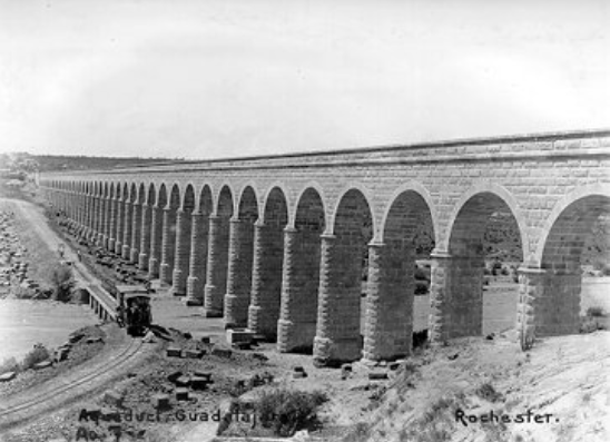 File:Armón de tendido de vías junto al acueducto de Guadalajara.png