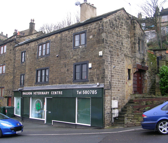 File:Baildon Veterinary Centre - Browgate - geograph.org.uk - 1593281.jpg