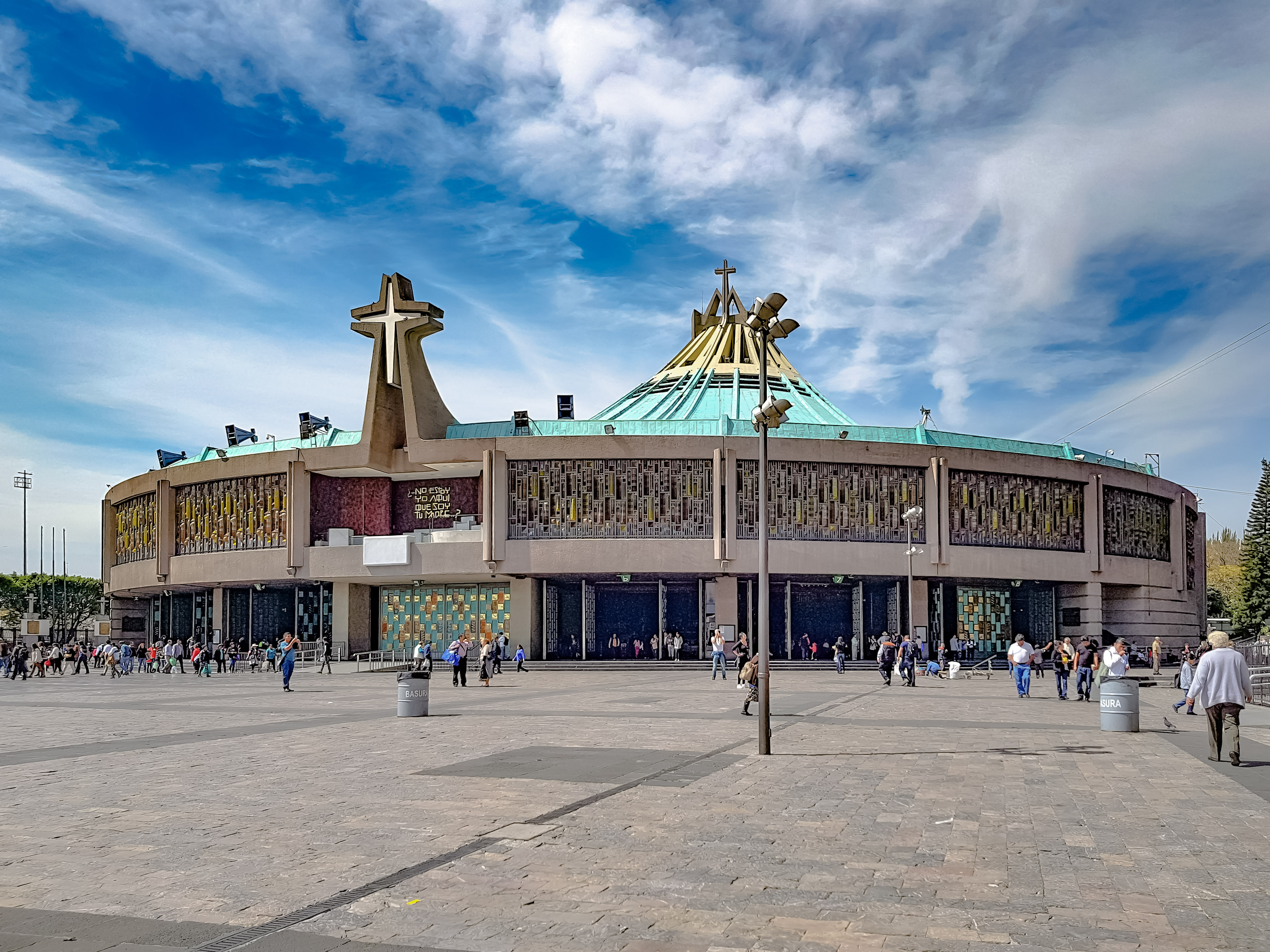 Basílica de Santa María de Guadalupe - Wikipedia, la enciclopedia libre