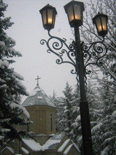 File:Borjomi churchlight winter.jpg