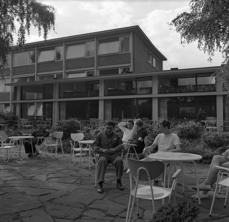 Die Rheinische Stahlwerke AG (Rheinstahl-Konzern) { Es war einmal } Bundesarchiv_B_145_Bild-F010886-0011%2C_Internationaler_Berufswettbewerb%2C_Duisburg