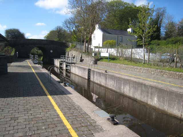 Drumshanbo Lock on the Lough Allen Canal - geograph.org.uk - 798104