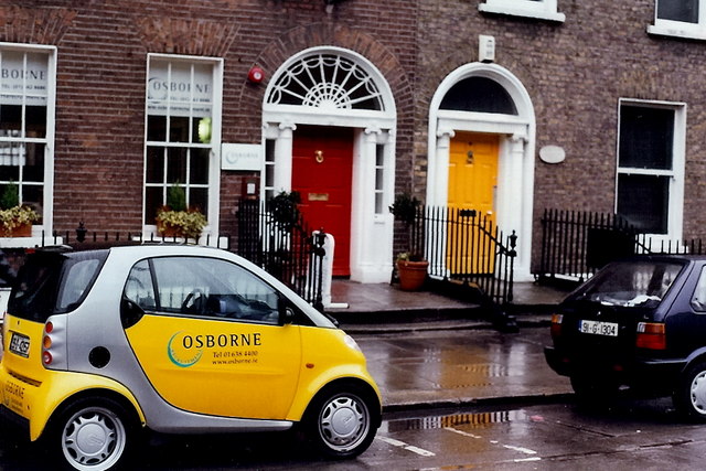 File:Dublin - Merrion Square - Georgian Terraced Houses - geograph.org.uk - 1616463.jpg