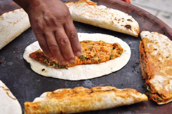 File:Empanadas de amarillo.JPG