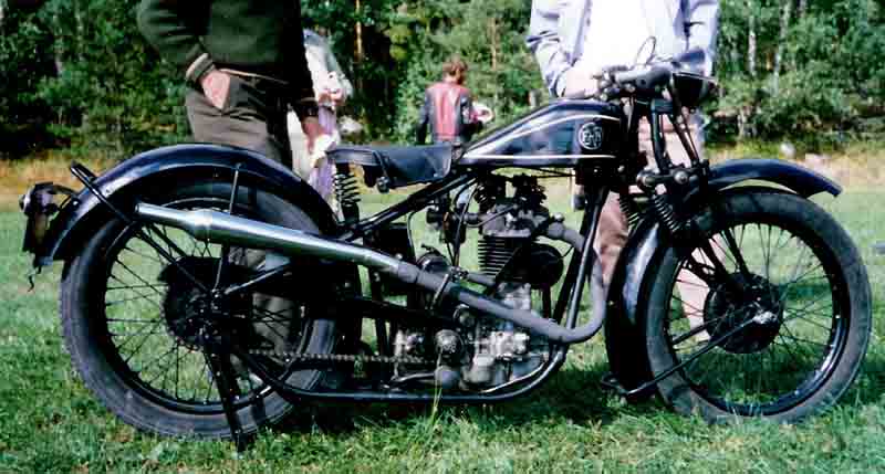 File:FN motorcycle on grass.jpg